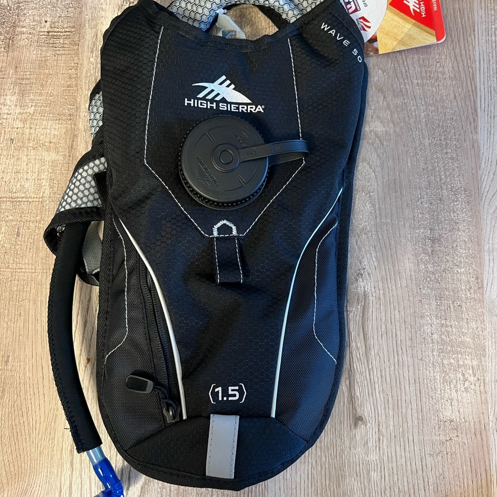 High Sierra Black Hydration Pack